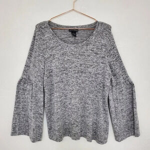 CHELSEA & THEODORE | Gray Bell Sleeve Sweater Med